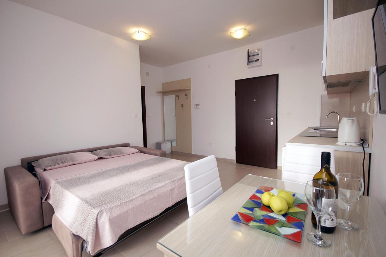 Apartments Residence Dj Petrovac Exterior foto
