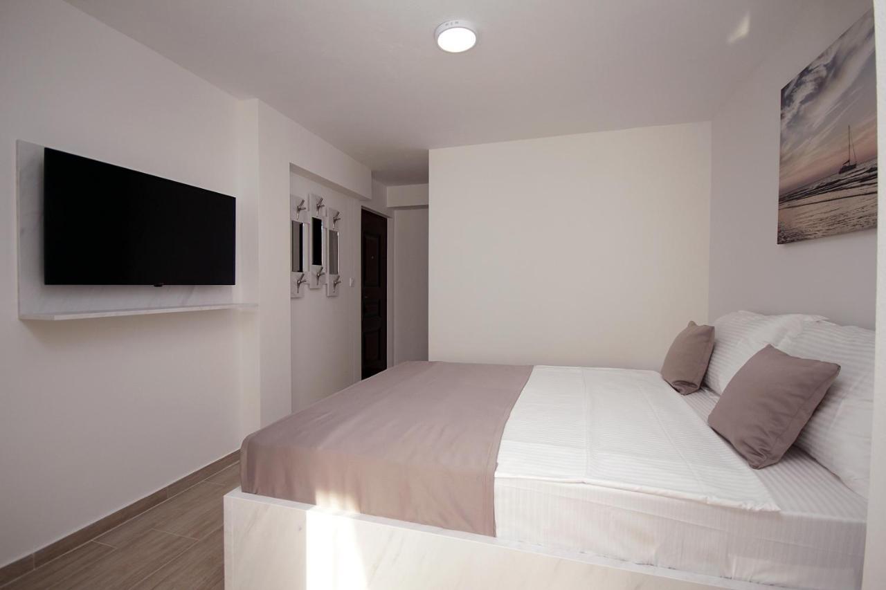 Apartments Residence Dj Petrovac Exterior foto