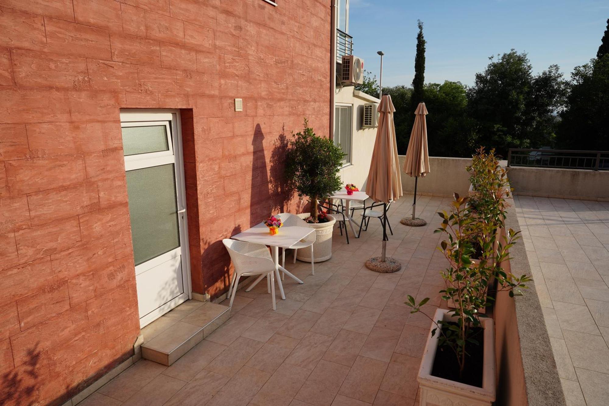 Apartments Residence Dj Petrovac Exterior foto