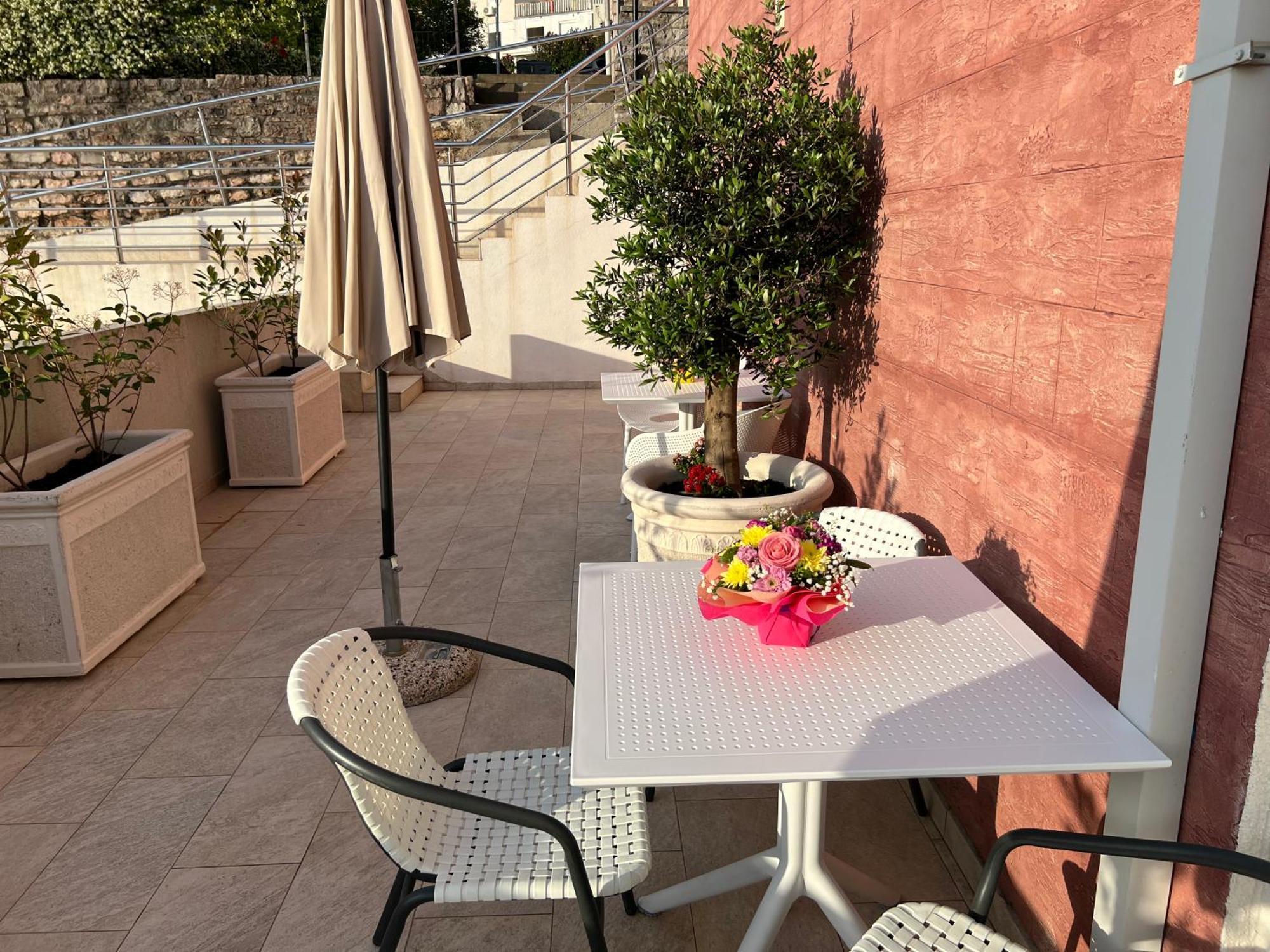 Apartments Residence Dj Petrovac Exterior foto