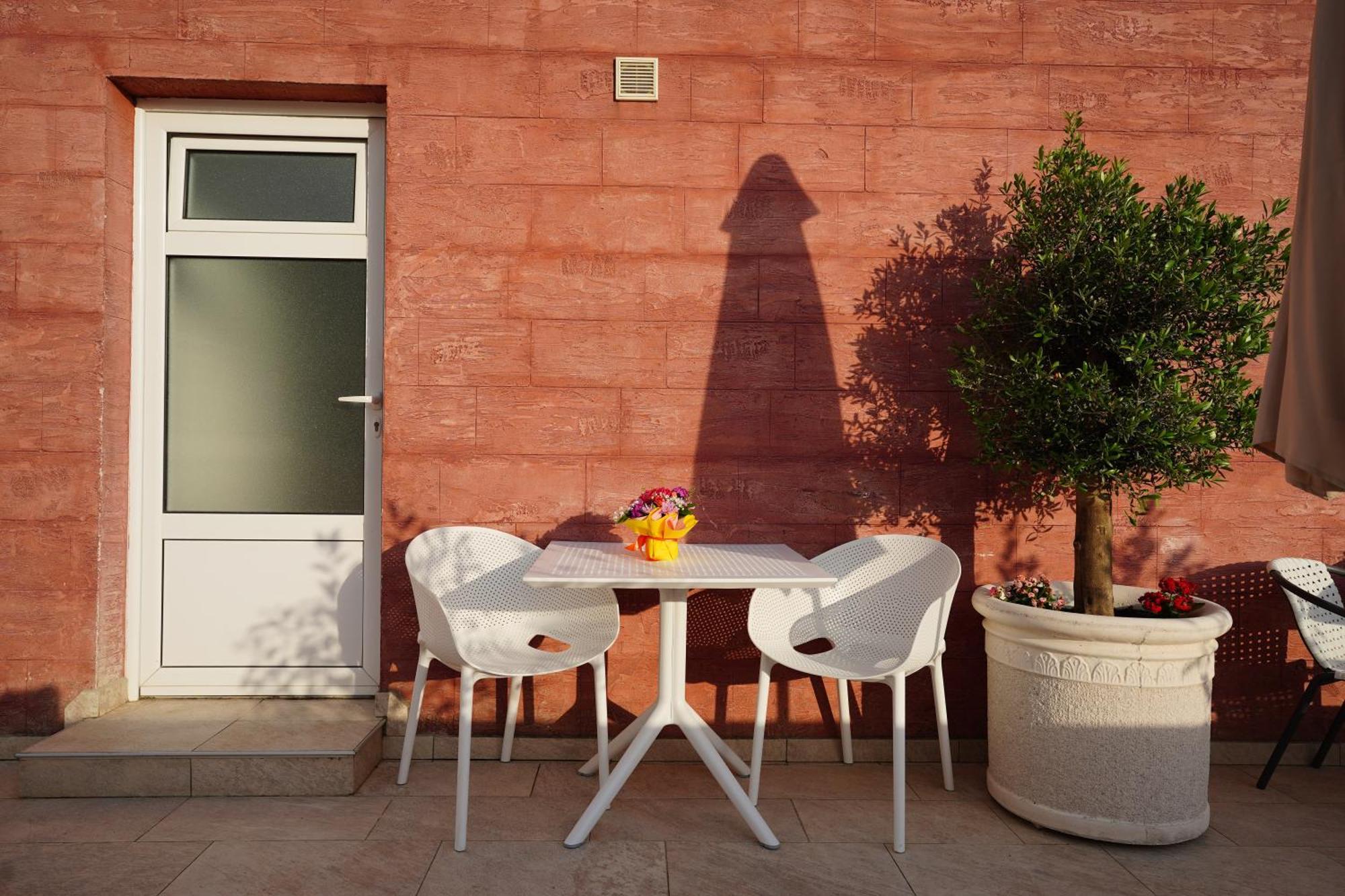 Apartments Residence Dj Petrovac Exterior foto