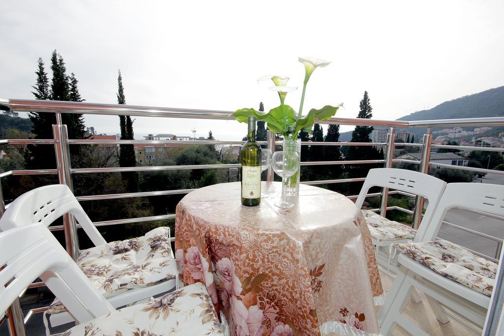 Apartments Residence Dj Petrovac Exterior foto