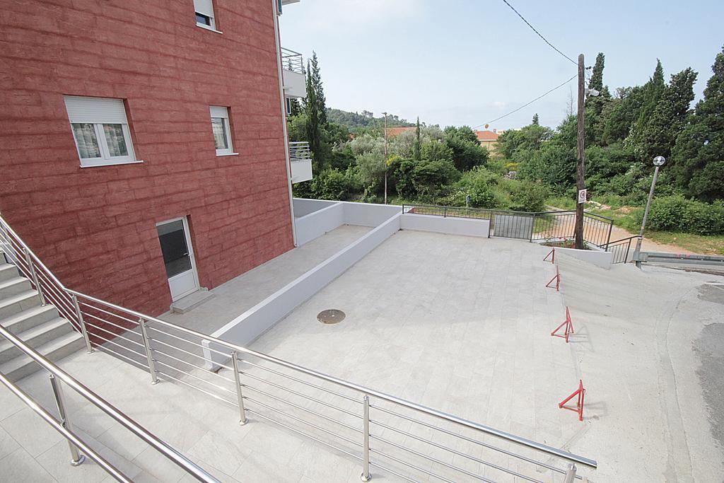 Apartments Residence Dj Petrovac Exterior foto
