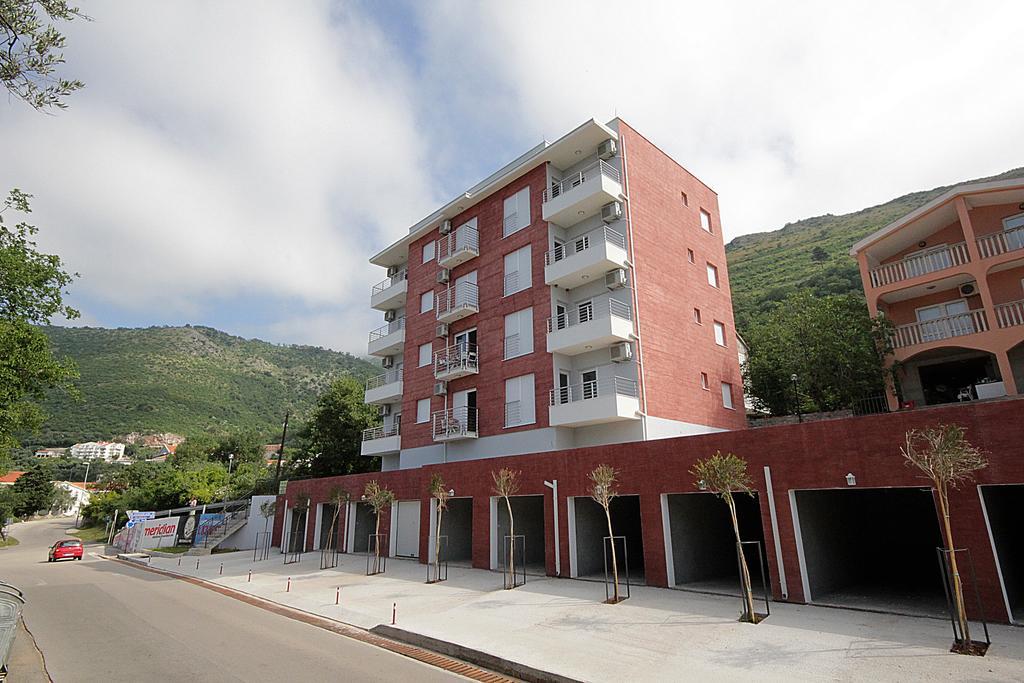 Apartments Residence Dj Petrovac Exterior foto